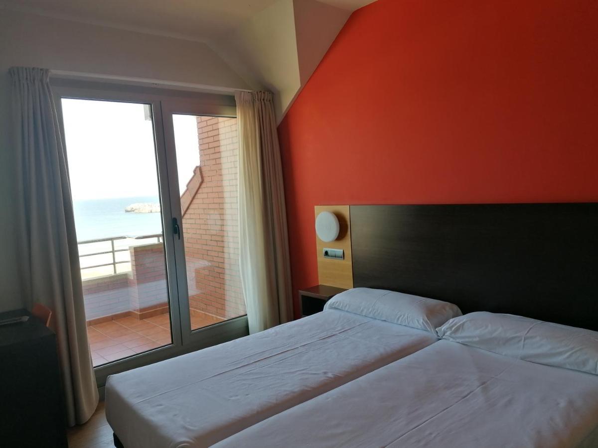 Apartamentos Maritimo Ris Con Garaje Ноха Екстер'єр фото