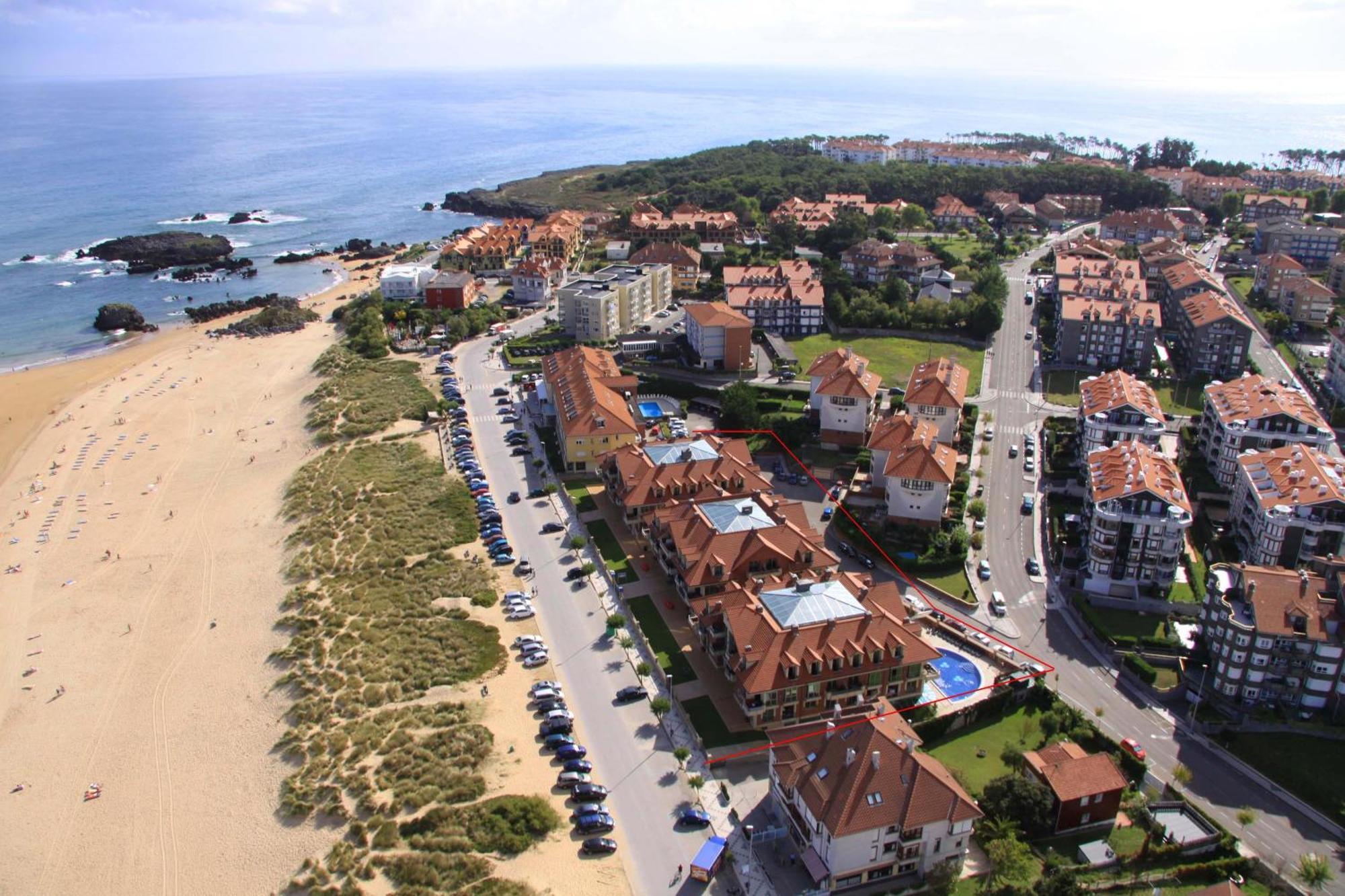 Apartamentos Maritimo Ris Con Garaje Ноха Екстер'єр фото