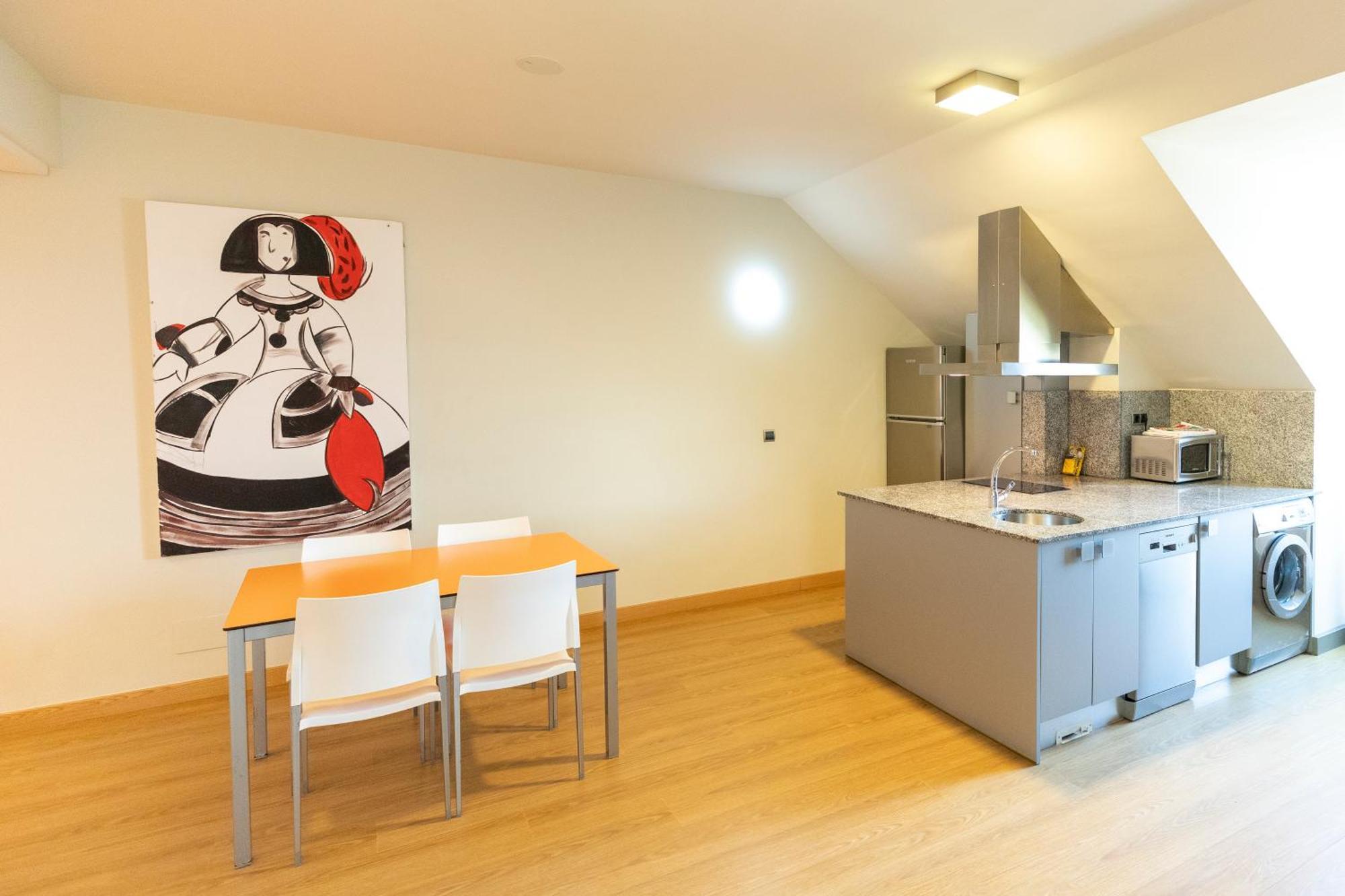 Apartamentos Maritimo Ris Con Garaje Ноха Екстер'єр фото