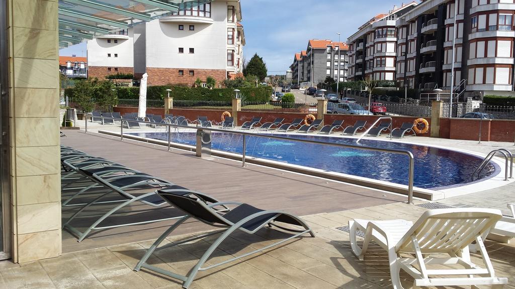 Apartamentos Maritimo Ris Con Garaje Ноха Екстер'єр фото