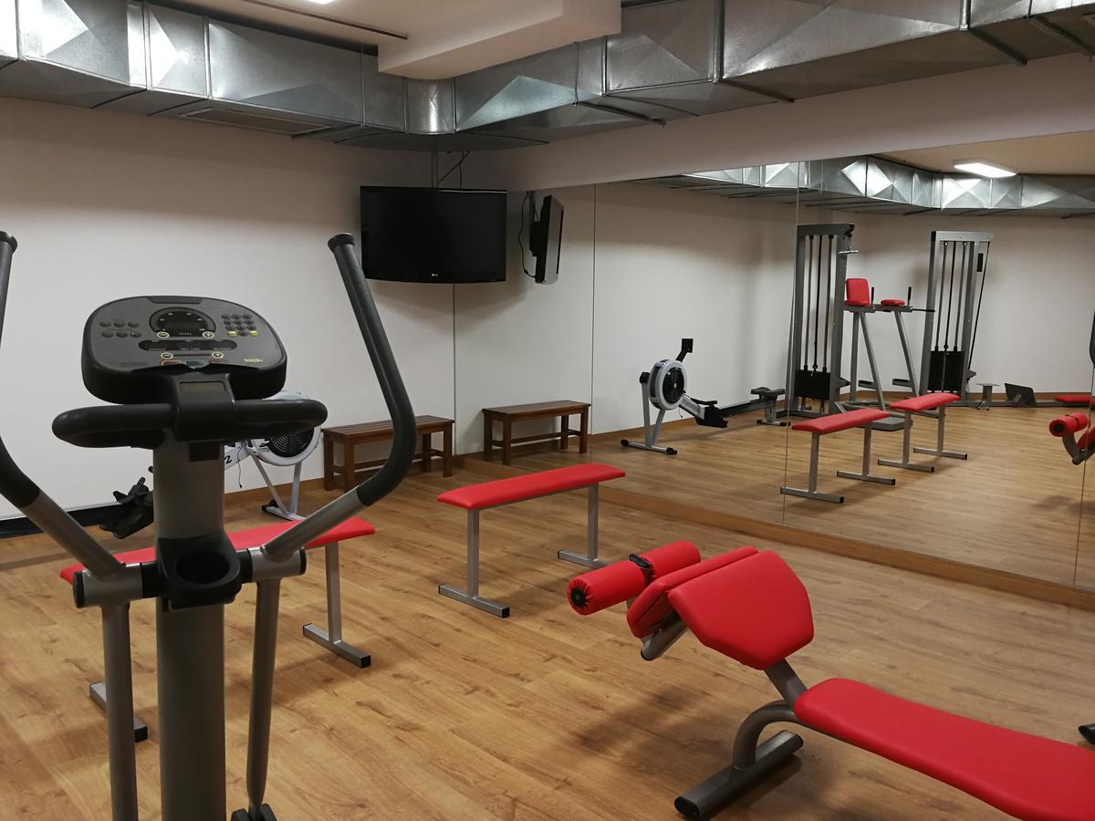 Apartamentos Maritimo Ris Con Garaje Ноха Екстер'єр фото